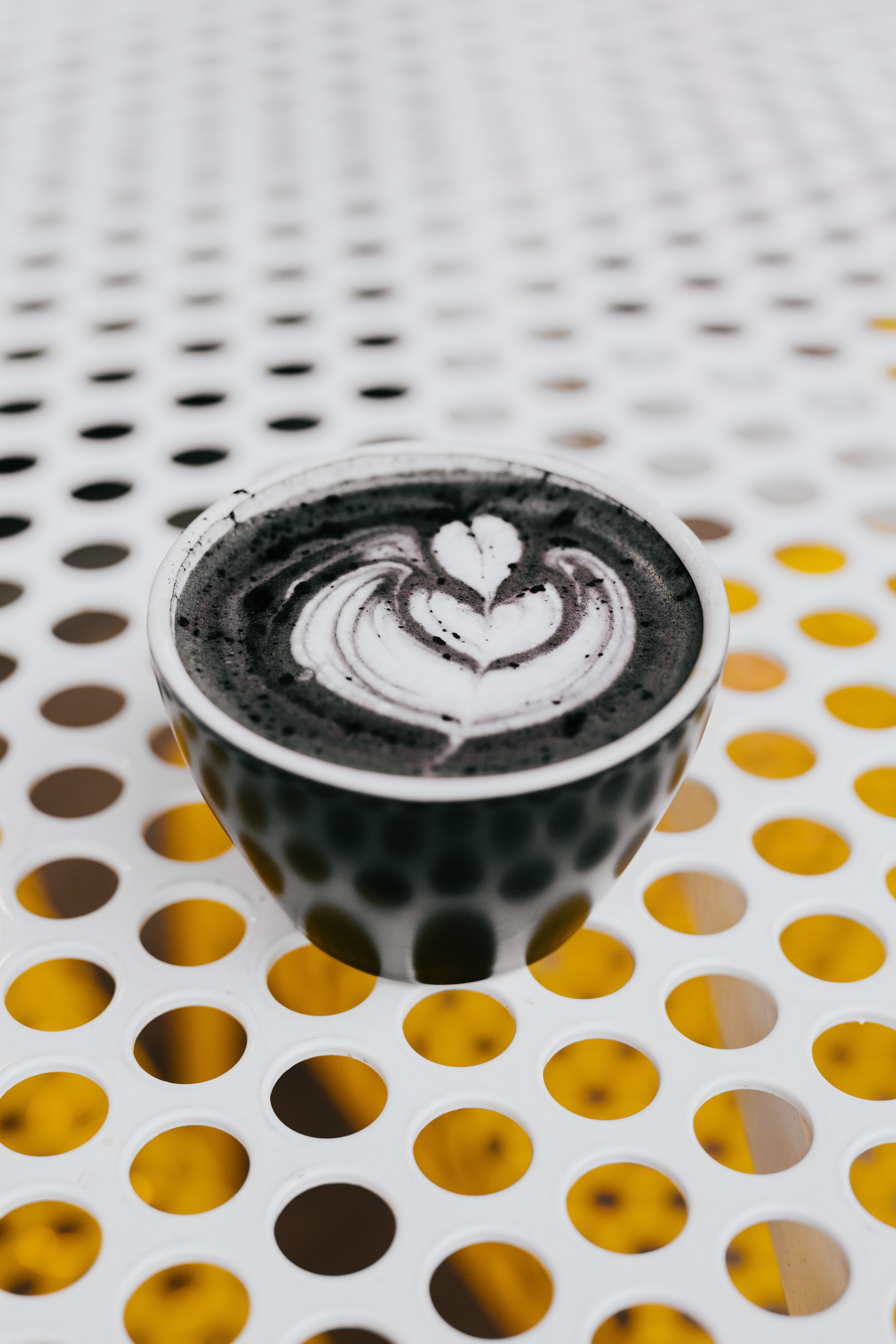 Hiililatte charcoal latte